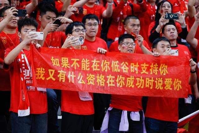 史密斯驳斥杜兰特对詹姆斯加盟76人看法的荒谬之处